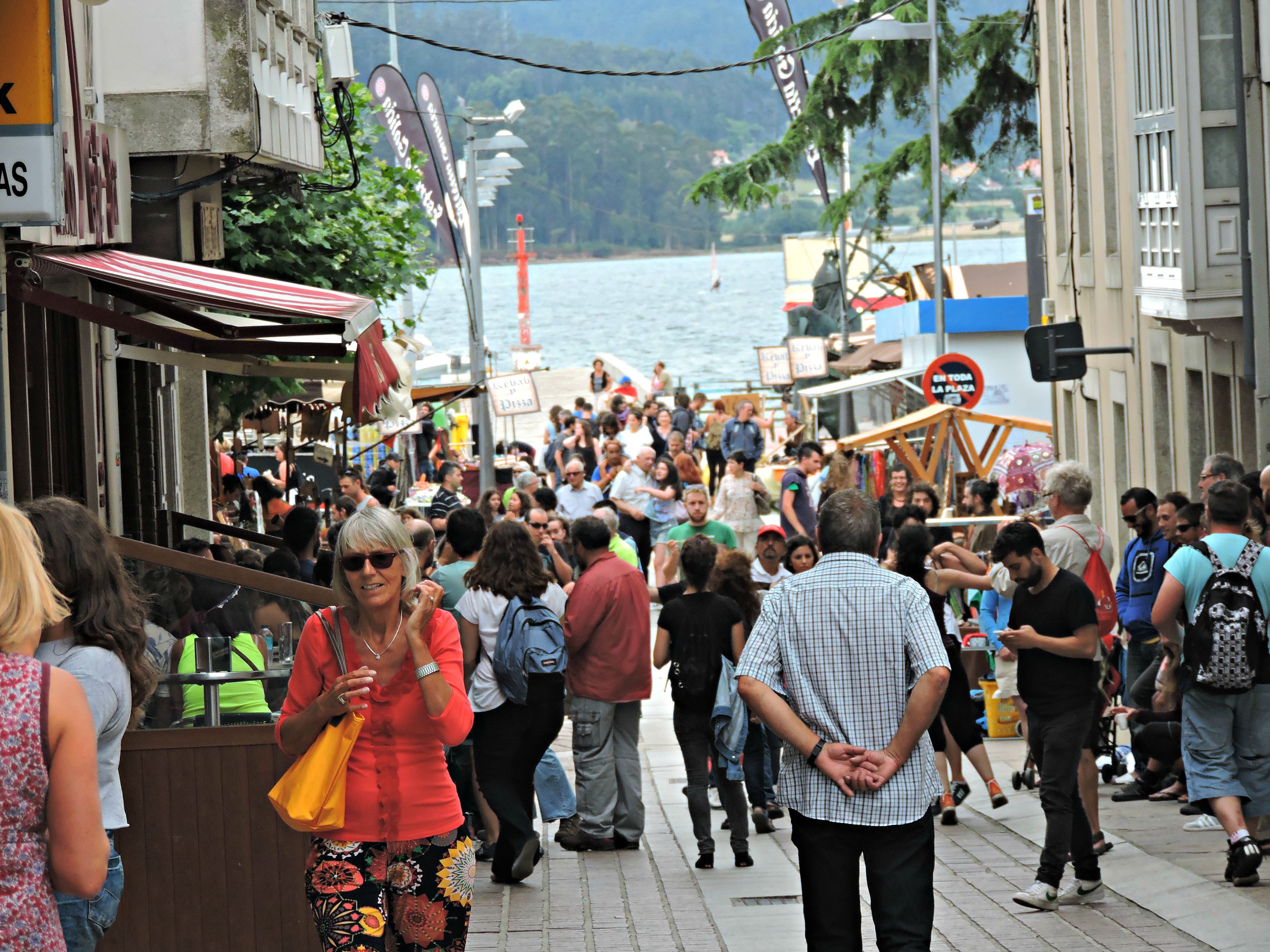 Rúas de Ortigueira durante o festival