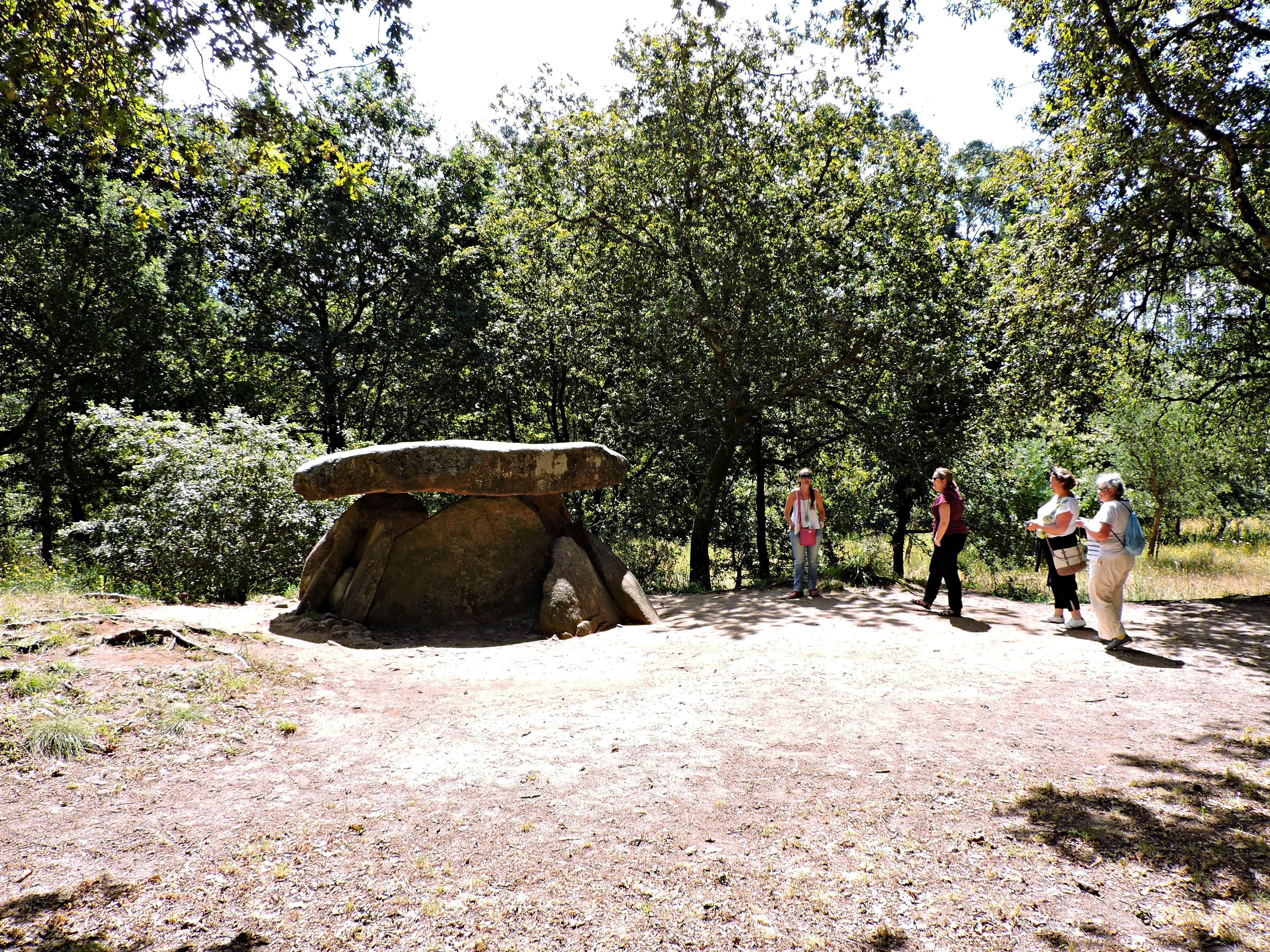 Dolmen de Axeitos