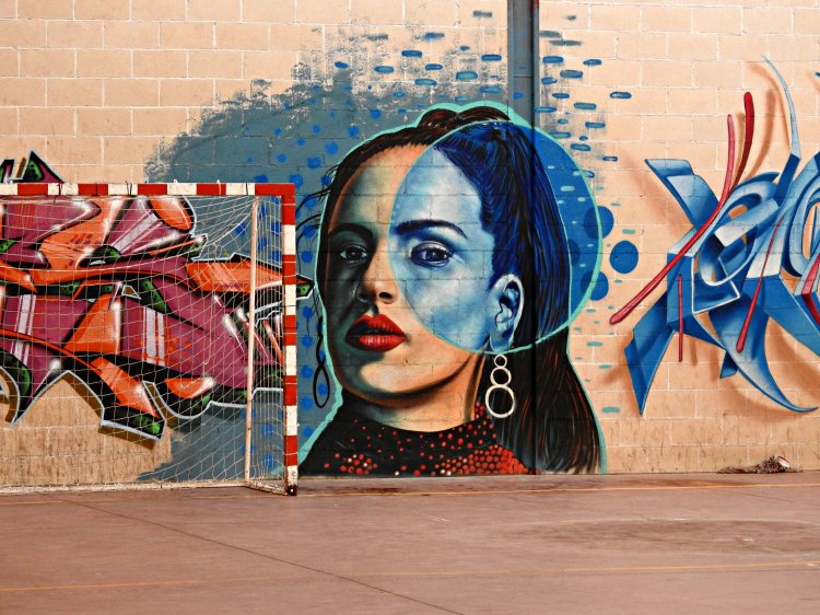 Mural de Otro Prisma no CEIP Paradai